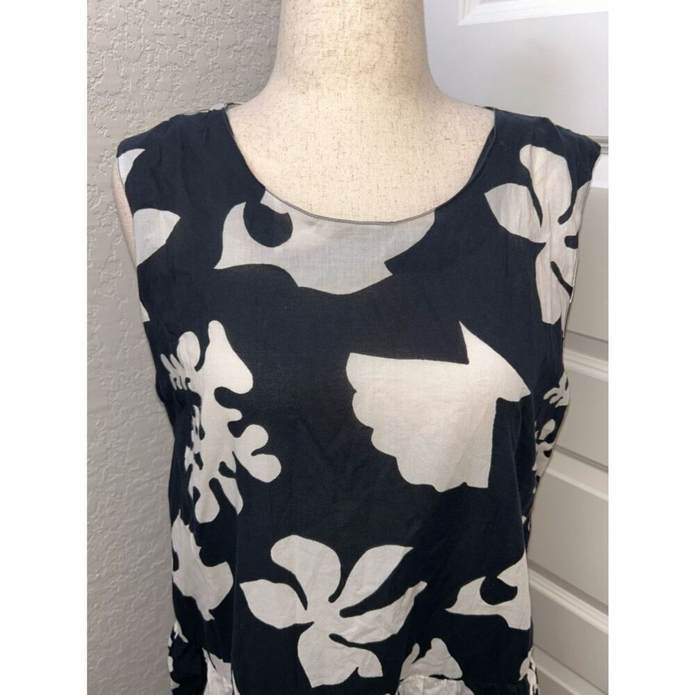 Tuckernuck Floral Print Sleeveless
Lightweight A-Line Knee Length Dress - Picture 2 of 8